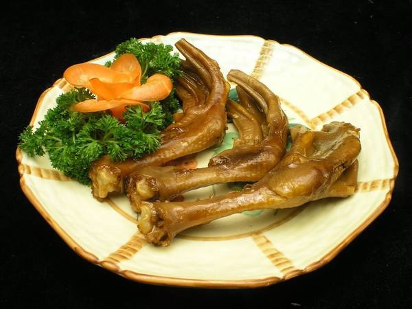 香辣卤鸭掌