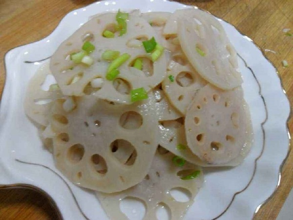 凉拌藕