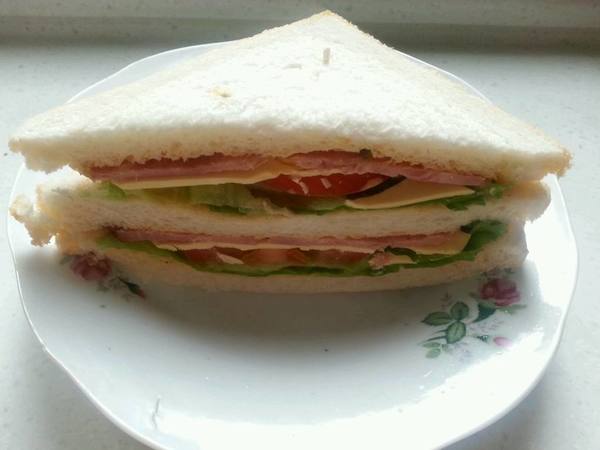 番茄三文鱼三明治