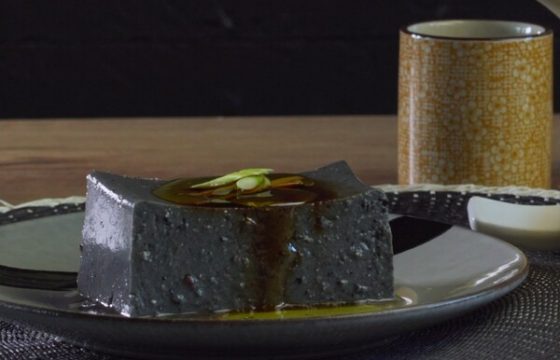 鹰嘴豆黑芝麻豆腐